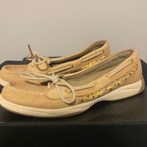 Cheetah sperry sliders